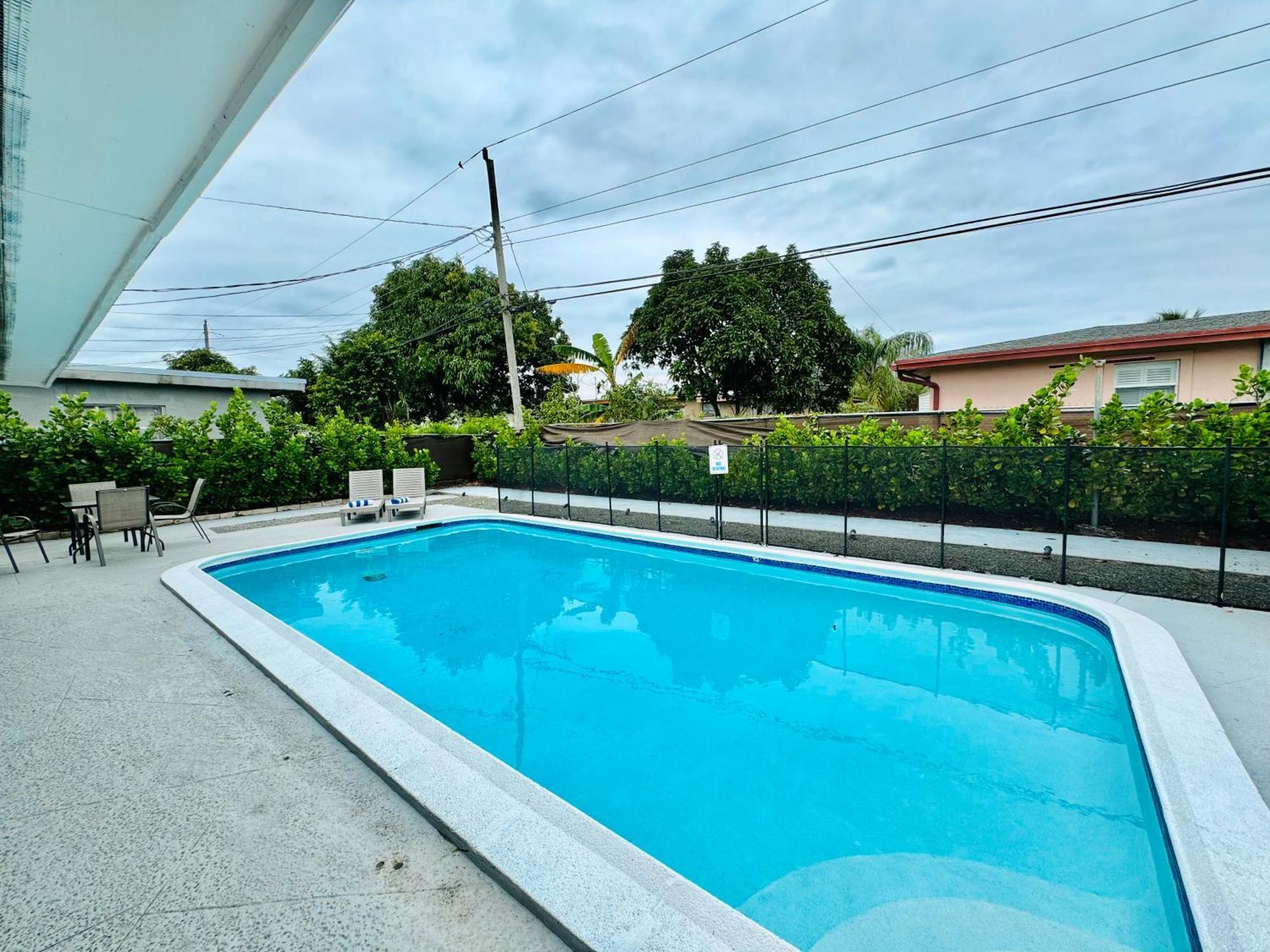 Tropical Villa Pool Courtyard & Garden View 劳德代尔堡 外观 照片
