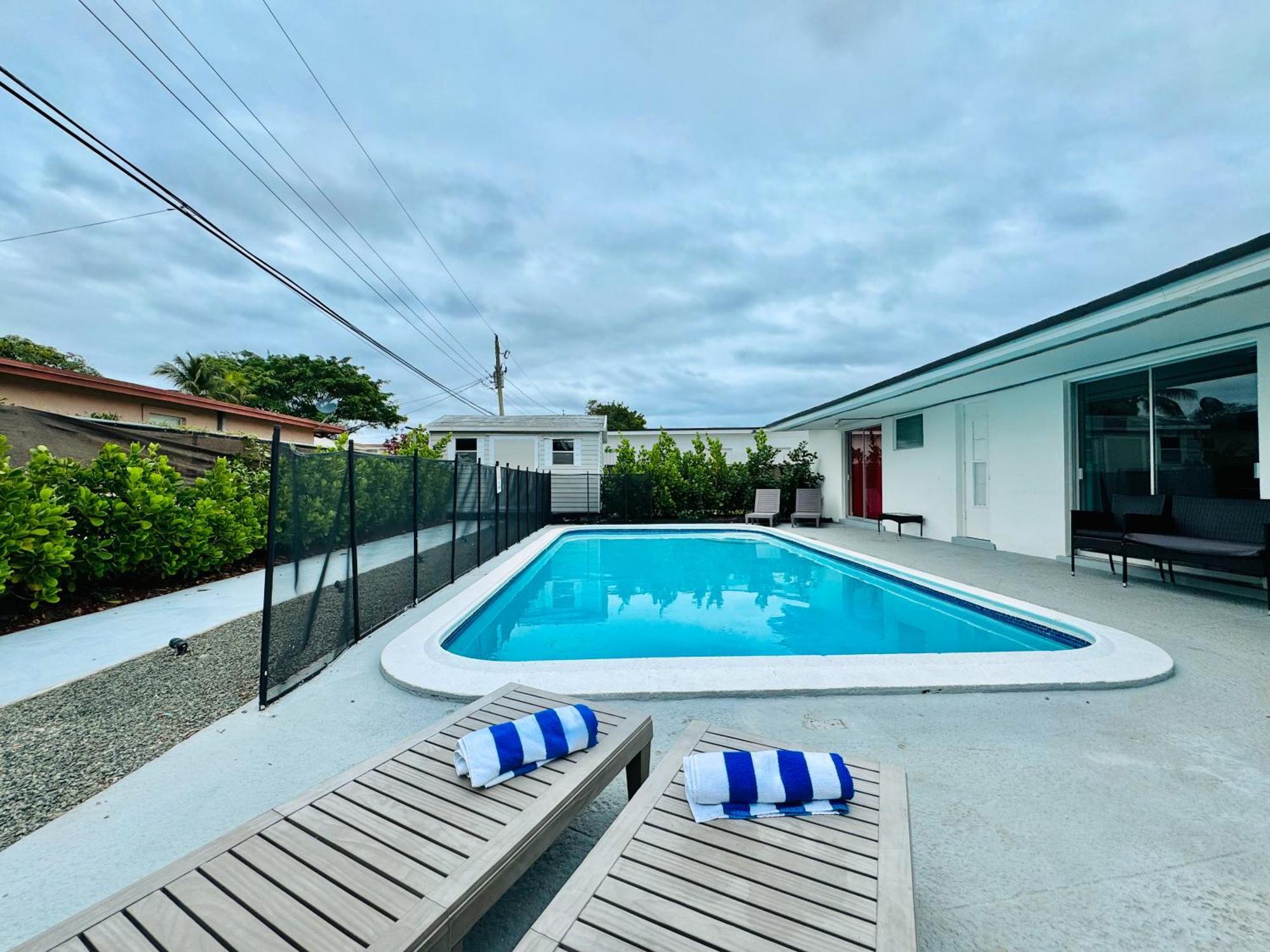 Tropical Villa Pool Courtyard & Garden View 劳德代尔堡 外观 照片